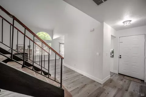 Entry Way - 117 Seafarer Ct, Vallejo, CA 94591 photo 1 of 6