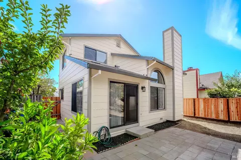 Exterior - 117 Seafarer Ct, Vallejo, CA 94591 photo 16 of 17