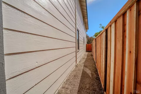 Exterior - 117 Seafarer Ct, Vallejo, CA 94591 photo 12 of 17