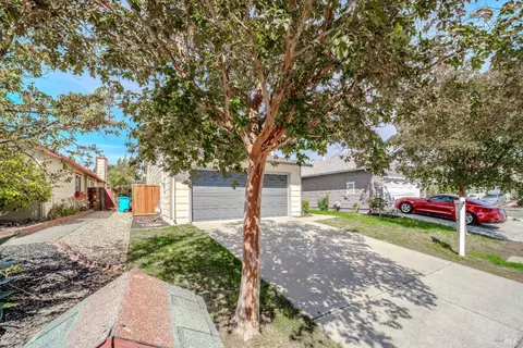 Exterior - 117 Seafarer Ct, Vallejo, CA 94591 photo 5 of 17