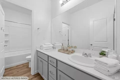Bath - 655 Honey Bee Rd, Dixon, CA 95620 photo 1 of 1