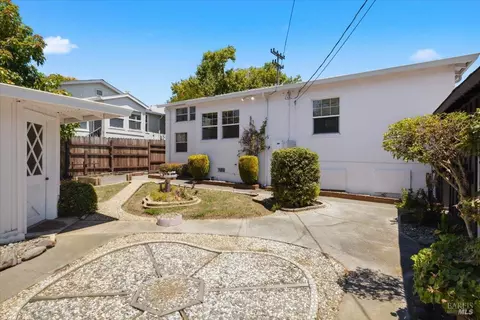 Exterior - 621 Bonita Ct, Vallejo, CA 94591 photo 6 of 9