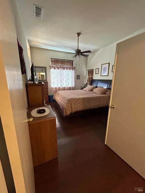 Bedroom - 1915 Dorris Ct, Dixon, CA 95620 photo 3 of 4