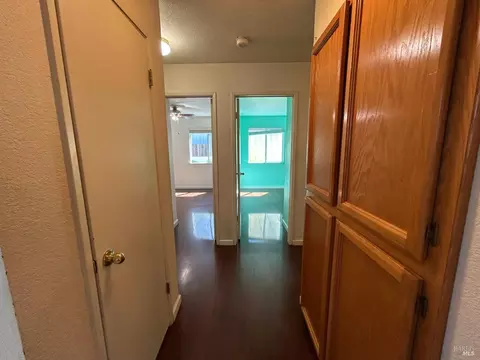 Entry Way - 1915 Dorris Ct, Dixon, CA 95620 photo 1 of 2