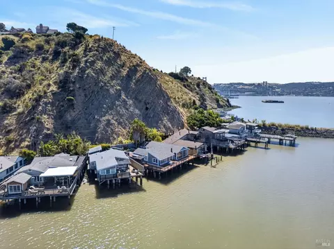 View/Area - 34 Sandy Beach Rd, Vallejo, CA 94590 photo 5 of 8