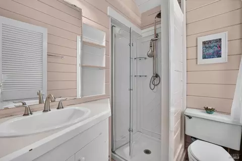 Bath - 34 Sandy Beach Rd, Vallejo, CA 94590 photo 5 of 5