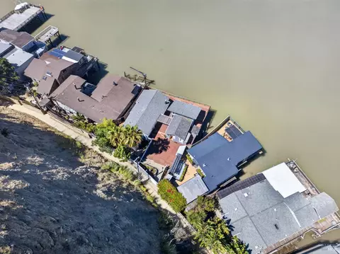 View/Area - 34 Sandy Beach Rd, Vallejo, CA 94590 photo 7 of 8
