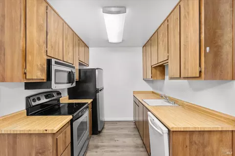Kitchen - 502 Arcadia Dr, Vacaville, CA 95687 photo 1 of 1