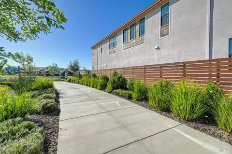 Exterior - 2325 Waterside Dr, Fairfield, CA 94533 photo 7 of 8
