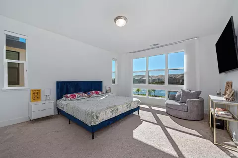Bedroom - 2325 Waterside Dr, Fairfield, CA 94533 photo 7 of 11