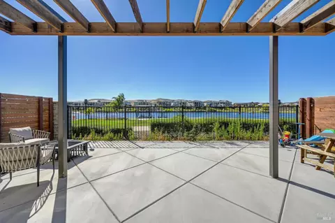 Exterior - 2325 Waterside Dr, Fairfield, CA 94533 photo 3 of 8