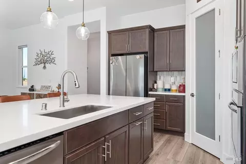 Kitchen - 2325 Waterside Dr, Fairfield, CA 94533 photo 4 of 7
