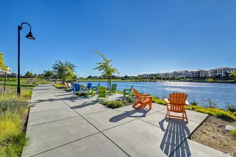 View/Area - 2325 Waterside Dr, Fairfield, CA 94533 photo 3 of 10