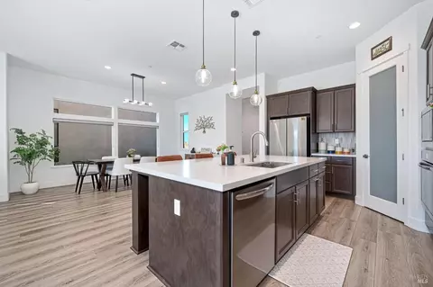 Kitchen - 2325 Waterside Dr, Fairfield, CA 94533 photo 6 of 7