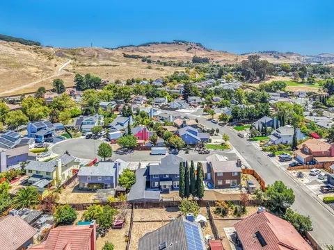 View/Area - 111 Gina Ct, Vallejo, CA 94589 photo 8 of 9