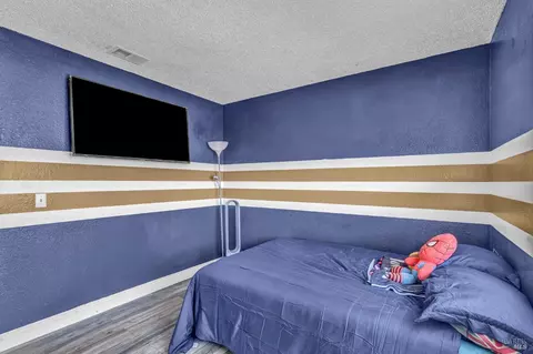 Bedroom - 111 Gina Ct, Vallejo, CA 94589 photo 2 of 7