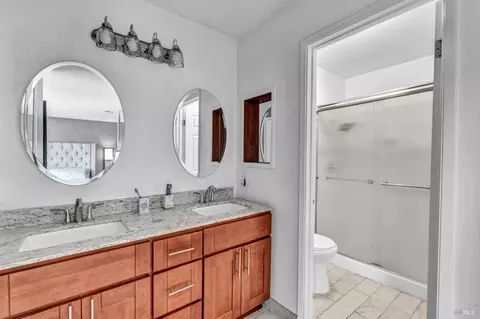 Bath - 111 Gina Ct, Vallejo, CA 94589 photo 1 of 3