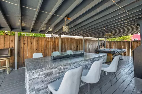 Exterior - 111 Gina Ct, Vallejo, CA 94589 photo 6 of 8