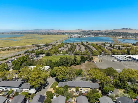 View/Area - 311 Rodgers St, Vallejo, CA 94590 photo 2 of 5