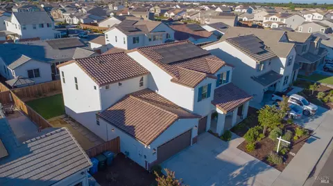 View/Area - 425 Vanderbilt Dr, Dixon, CA 95620 photo 3 of 7