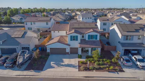 View/Area - 425 Vanderbilt Dr, Dixon, CA 95620 photo 1 of 7