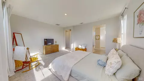 Bedroom - 425 Vanderbilt Dr, Dixon, CA 95620 photo 2 of 6