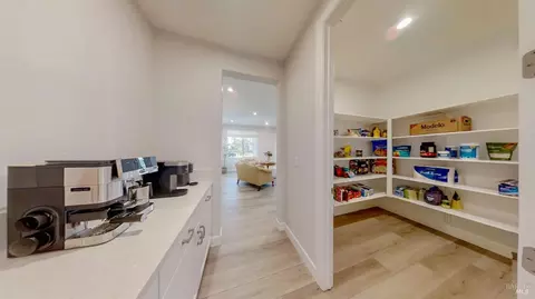 Entry Way - 425 Vanderbilt Dr, Dixon, CA 95620 photo 1 of 8