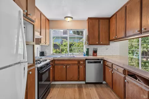 Kitchen - 514 W 4th St, Cloverdale, CA 95425 photo 1 of 5