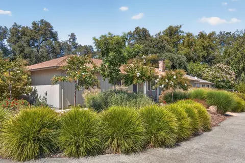 Exterior - 514 W 4th St, Cloverdale, CA 95425 photo 2 of 9