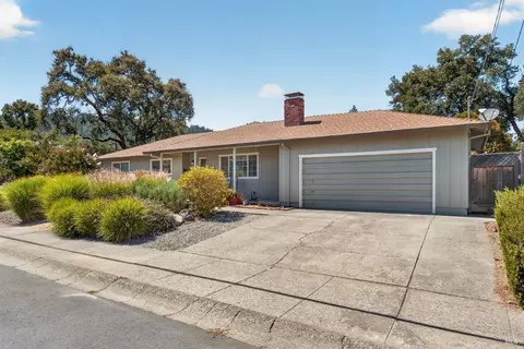 Exterior - 514 W 4th St, Cloverdale, CA 95425 photo 3 of 9