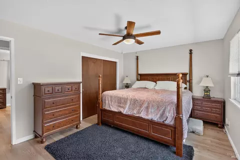 Bedroom - 514 W 4th St, Cloverdale, CA 95425 photo 4 of 4