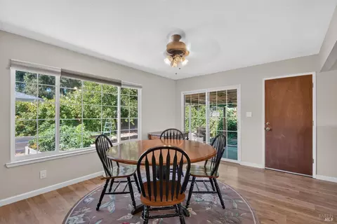 Dining - 514 W 4th St, Cloverdale, CA 95425 photo 1 of 3