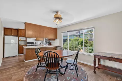 Dining - 514 W 4th St, Cloverdale, CA 95425 photo 2 of 3