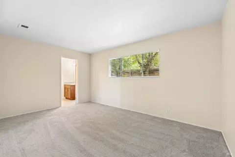 Bedroom - 2336 Grouse Ct, Fairfield, CA 94533 photo 5 of 16