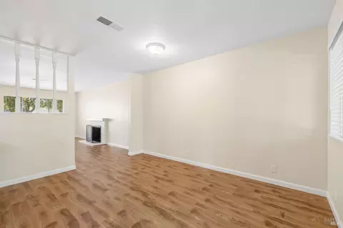Living - 2336 Grouse Ct, Fairfield, CA 94533 photo 7 of 11