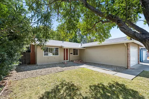 Exterior - 2336 Grouse Ct, Fairfield, CA 94533 photo 2 of 11