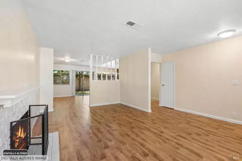 Living - 2336 Grouse Ct, Fairfield, CA 94533 photo 2 of 11