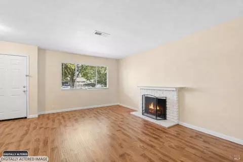 Living - 2336 Grouse Ct, Fairfield, CA 94533 photo 4 of 11