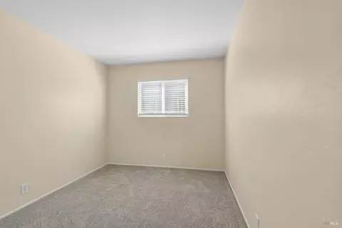 Bedroom - 2336 Grouse Ct, Fairfield, CA 94533 photo 7 of 16