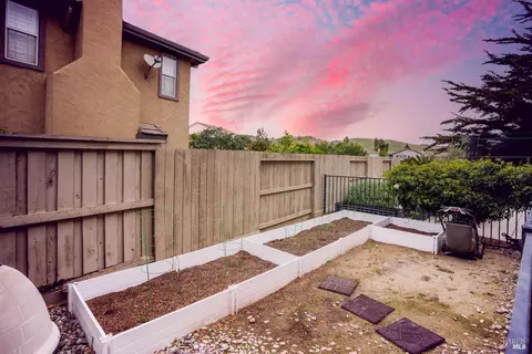 Exterior - 6020 Claret Ct, Vallejo, CA 94591 photo 3 of 5