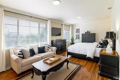 Bedroom - 6020 Claret Ct, Vallejo, CA 94591 photo 4 of 6