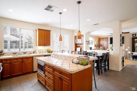 Kitchen - 6020 Claret Ct, Vallejo, CA 94591 photo 7 of 7