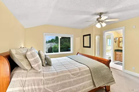 Bedroom - 133 Stratford St, Vallejo, CA 94591 photo 9 of 15