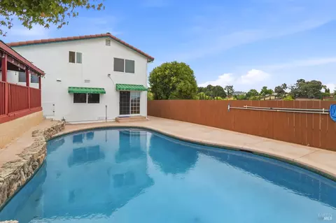 Exterior - 133 Stratford St, Vallejo, CA 94591 photo 9 of 12