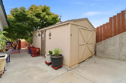 Exterior - 133 Stratford St, Vallejo, CA 94591 photo 10 of 12