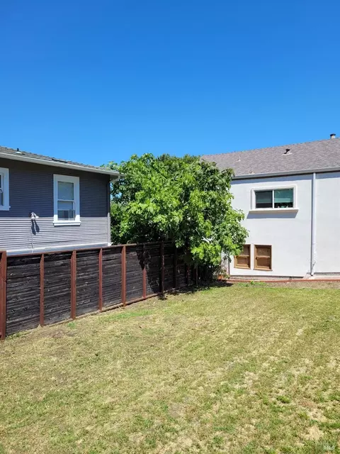 1000 Florida St, Vallejo, CA 94590 photo 2