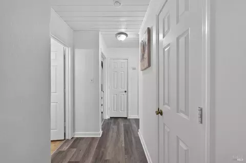 Entry Way - 1031 Harding St, Fairfield, CA 94533 photo 3 of 4