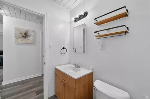 Bath - 1031 Harding St, Fairfield, CA 94533 photo 3 of 4