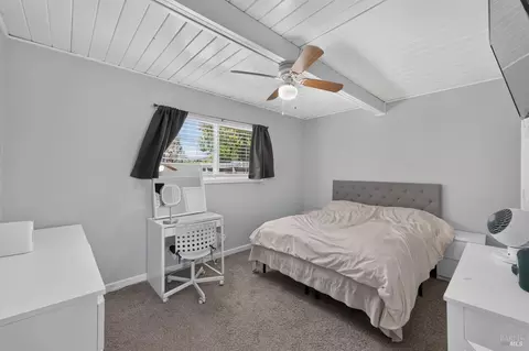 Bedroom - 1031 Harding St, Fairfield, CA 94533 photo 1 of 4