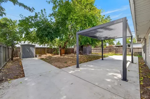 Exterior - 1031 Harding St, Fairfield, CA 94533 photo 4 of 12